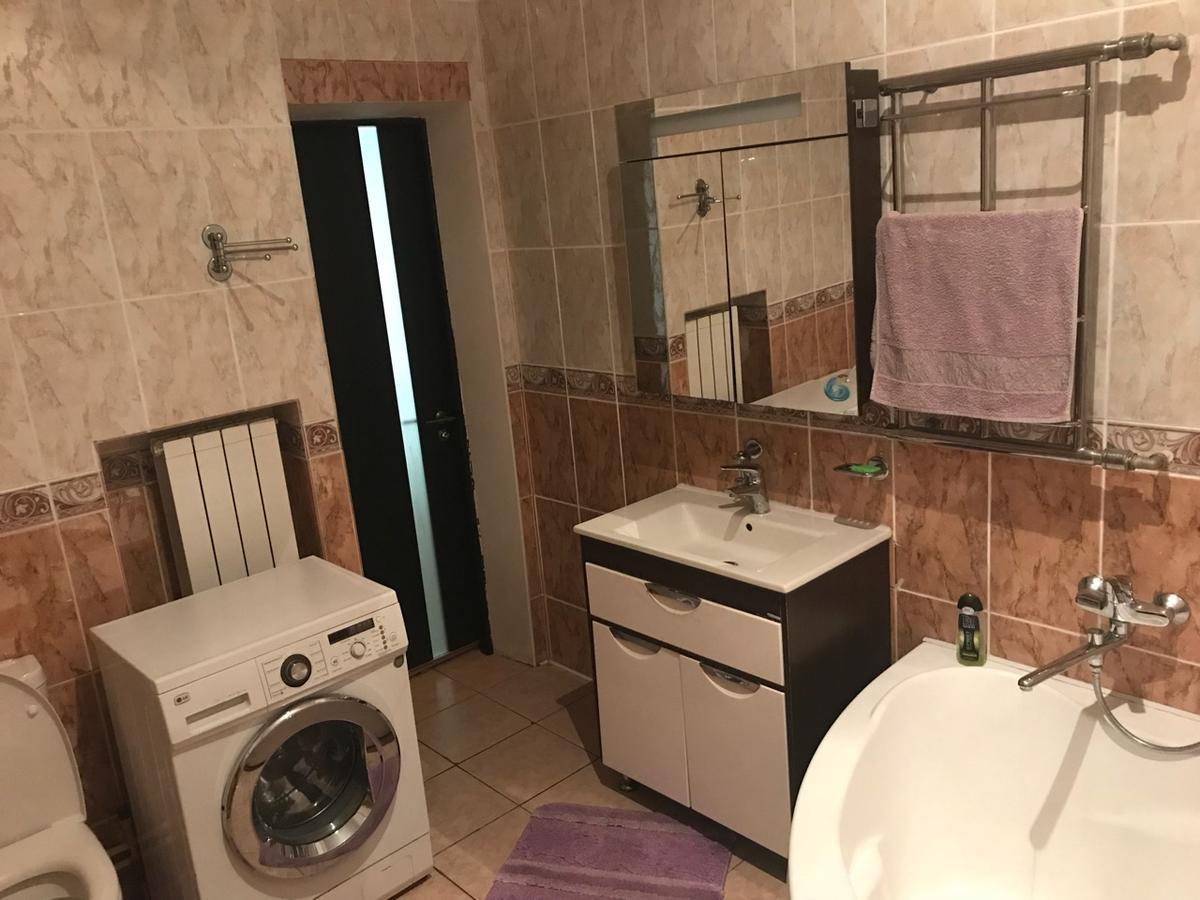 Apartment On Nebesnoi Sotni Zjytomyr Eksteriør bilde